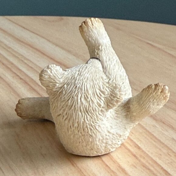 Vtg Sherratt Simpson Adorable Polar Bear Figurine Playing On Back  Resin 2.5" - Picture 5 of 9